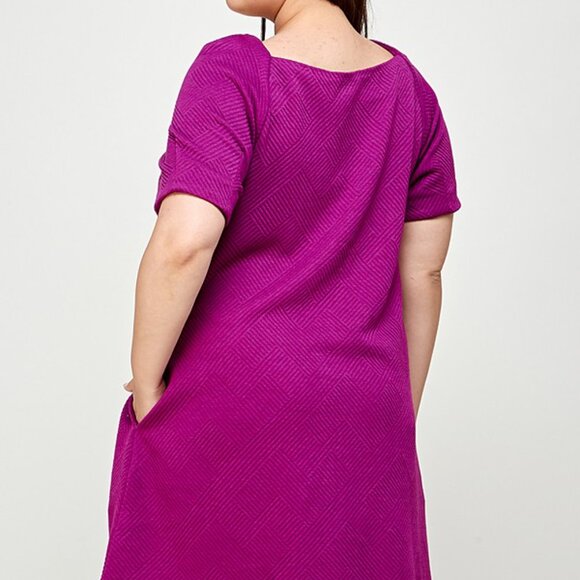 Textured PLUS Magenta Dress with POCKETS! - Picture 3 of 4